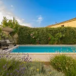 Latini - Ideal For A Family Vacation. Heated Pool. Local Breakfast Optional Available * Svetvinčenat
